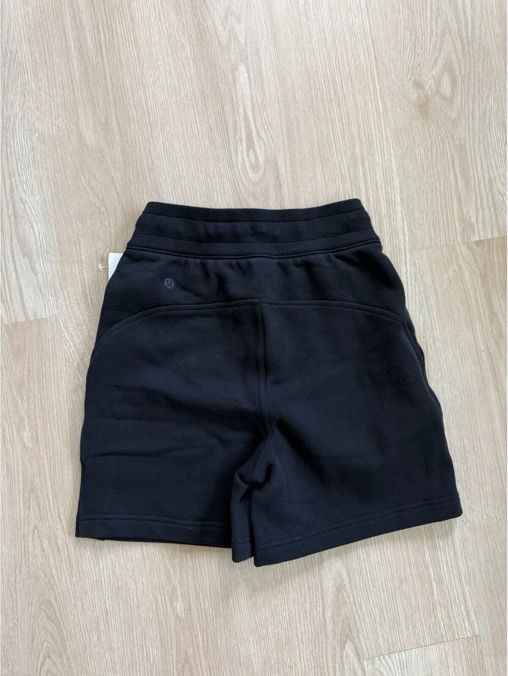 NWT Lululemon Scuba High-Rise Short 5